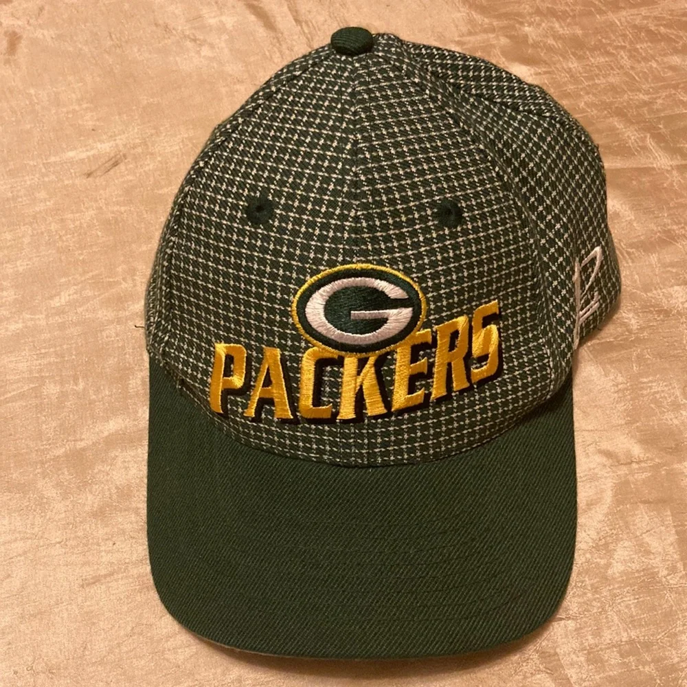 Vintage Logo Athletic Green Bay Packers Strapback